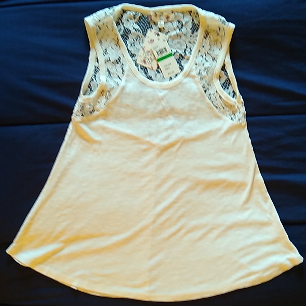 Ladies Sleeveless Top